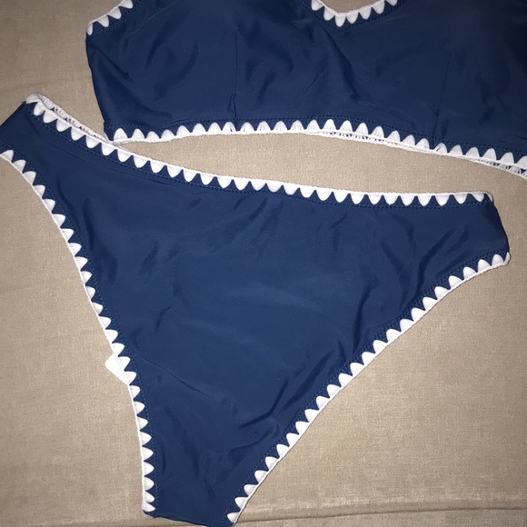 💙NEW WITH TAGS💙 bikini - Picture 5 of 8